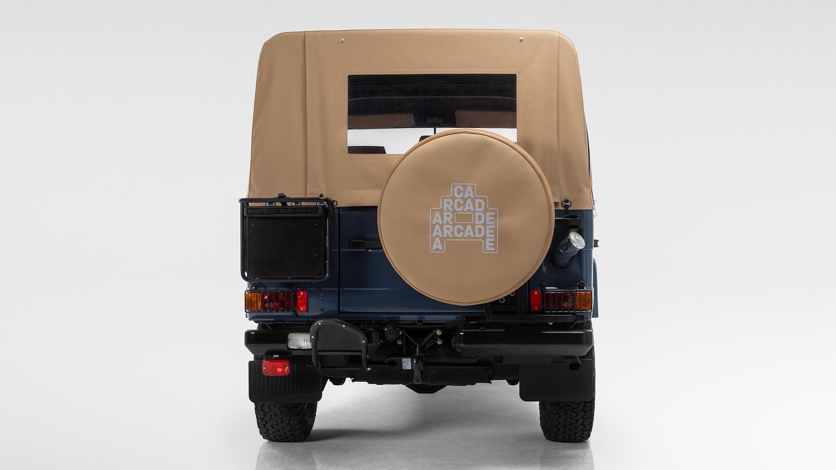 Arcade-Cars-Sojourn-5_Blue G-Wagon_Studio_Exterior_Aladenise.jpeg