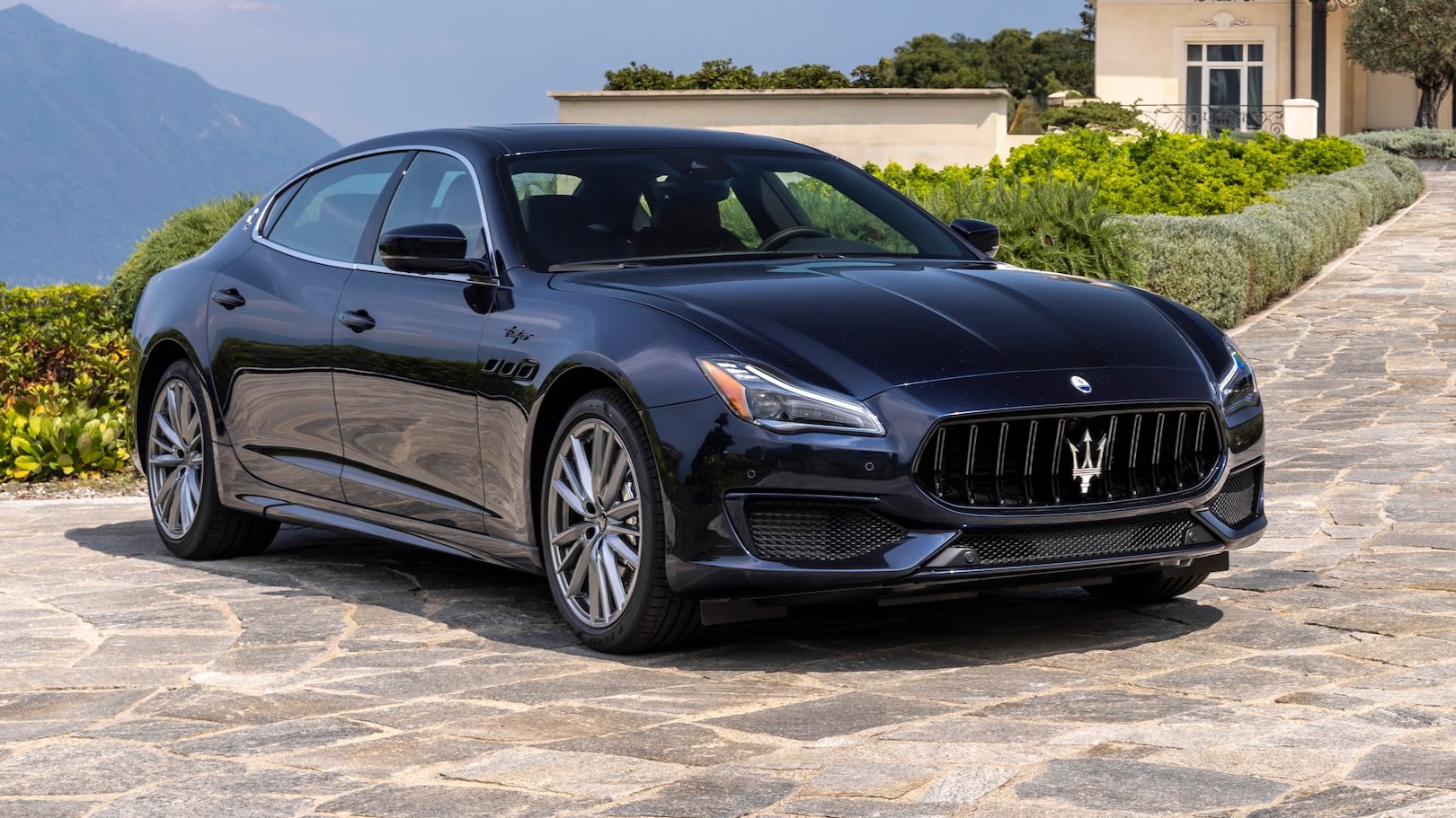 Maserati-Quattroporte-Grand-Finale-2.jpeg