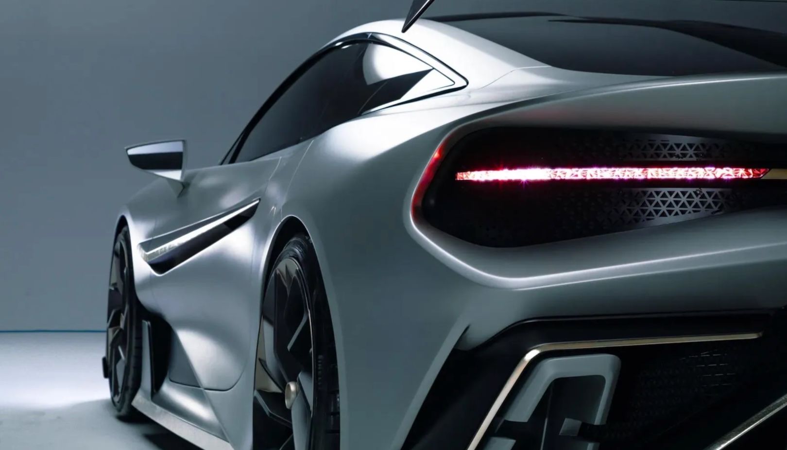 naran-hypercar-11.jpeg