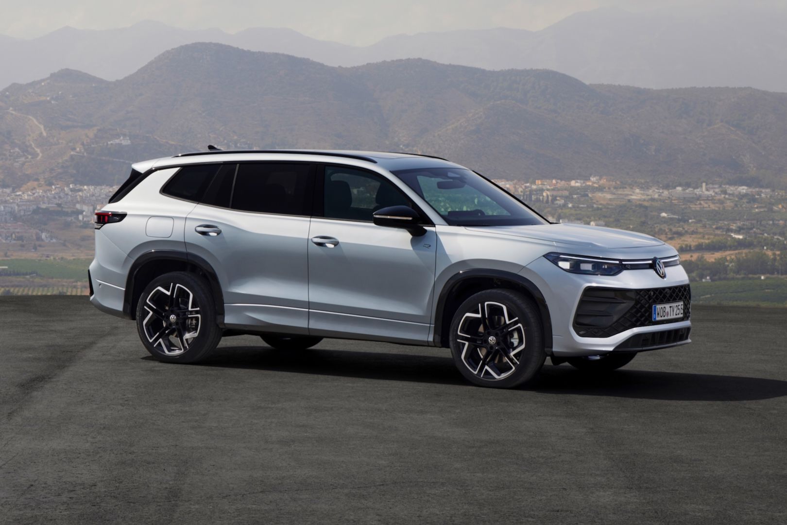 Volkswagen-Tayron-2024-9.jpeg
