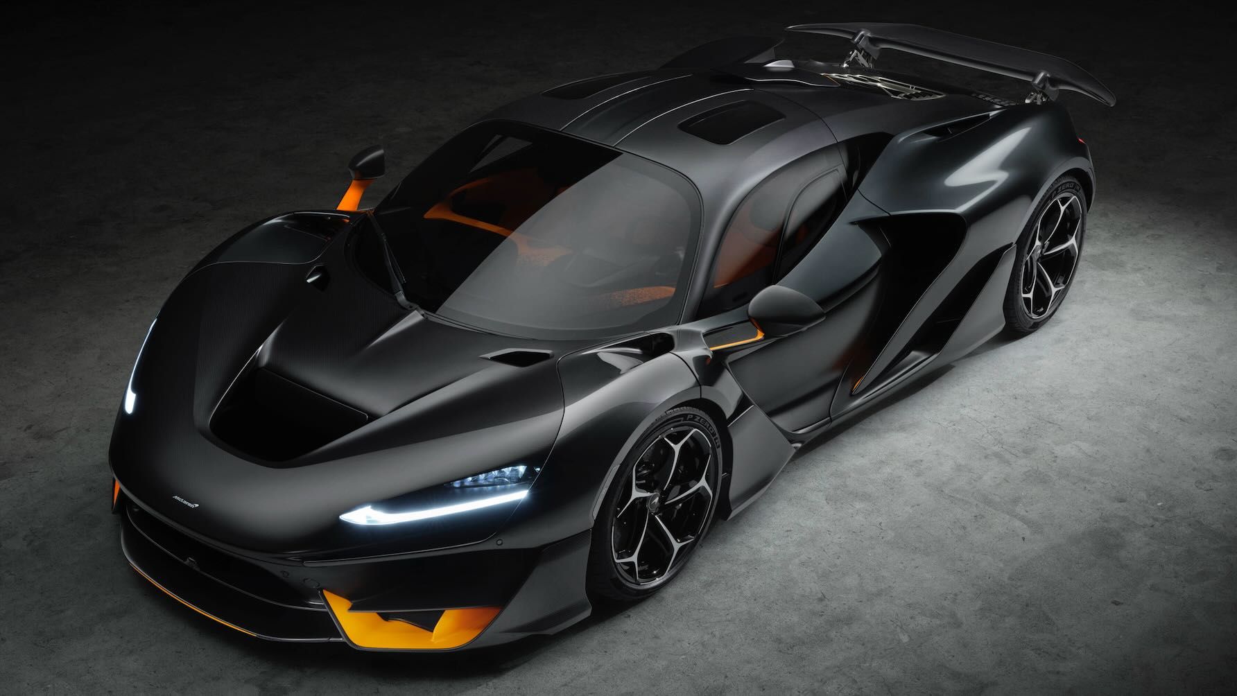 mclaren-w1-czinger-divergent_front-3-4-high-black.jpeg