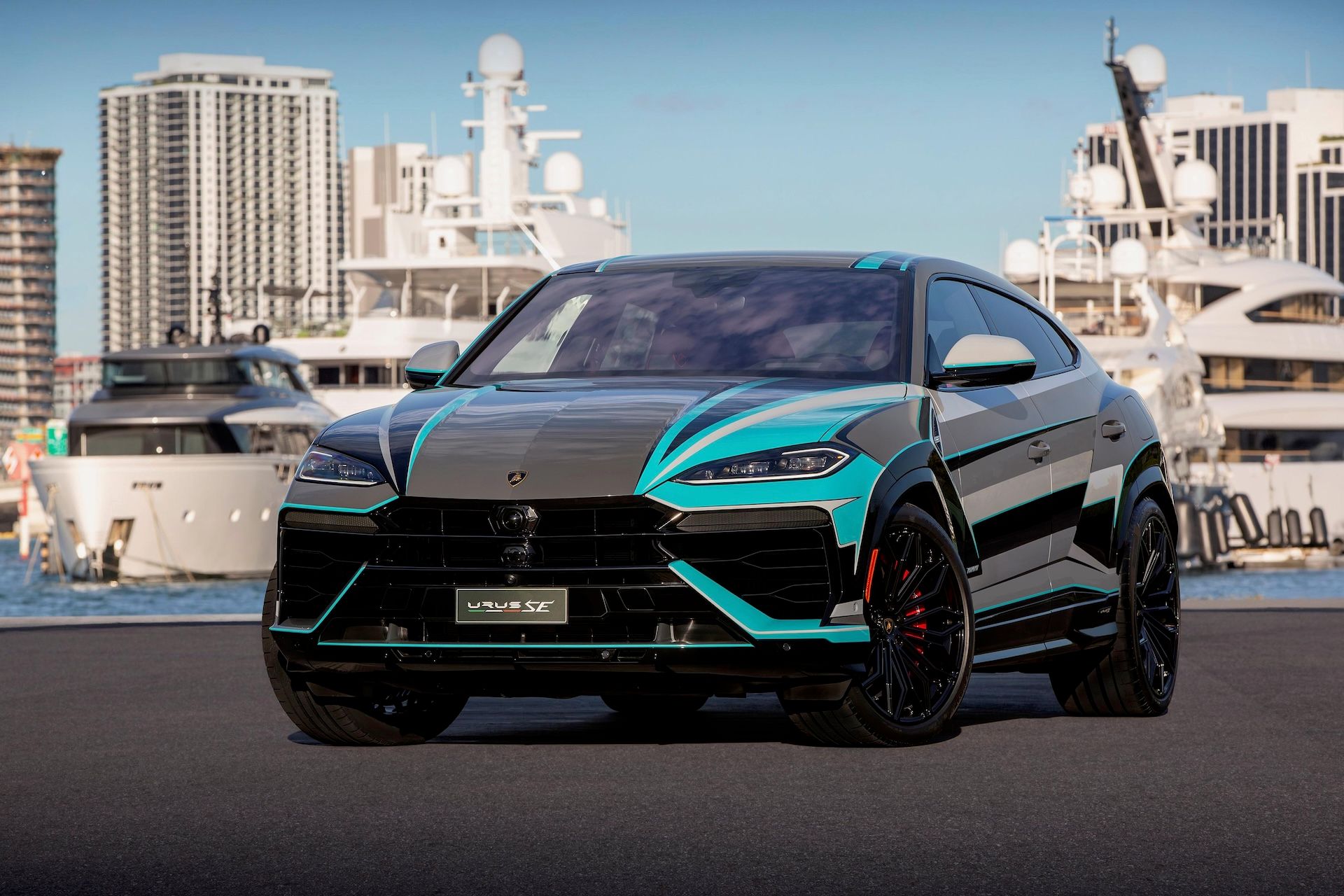 Lamborghini-Urus-SE-Miami-one-off-2024-8.jpeg