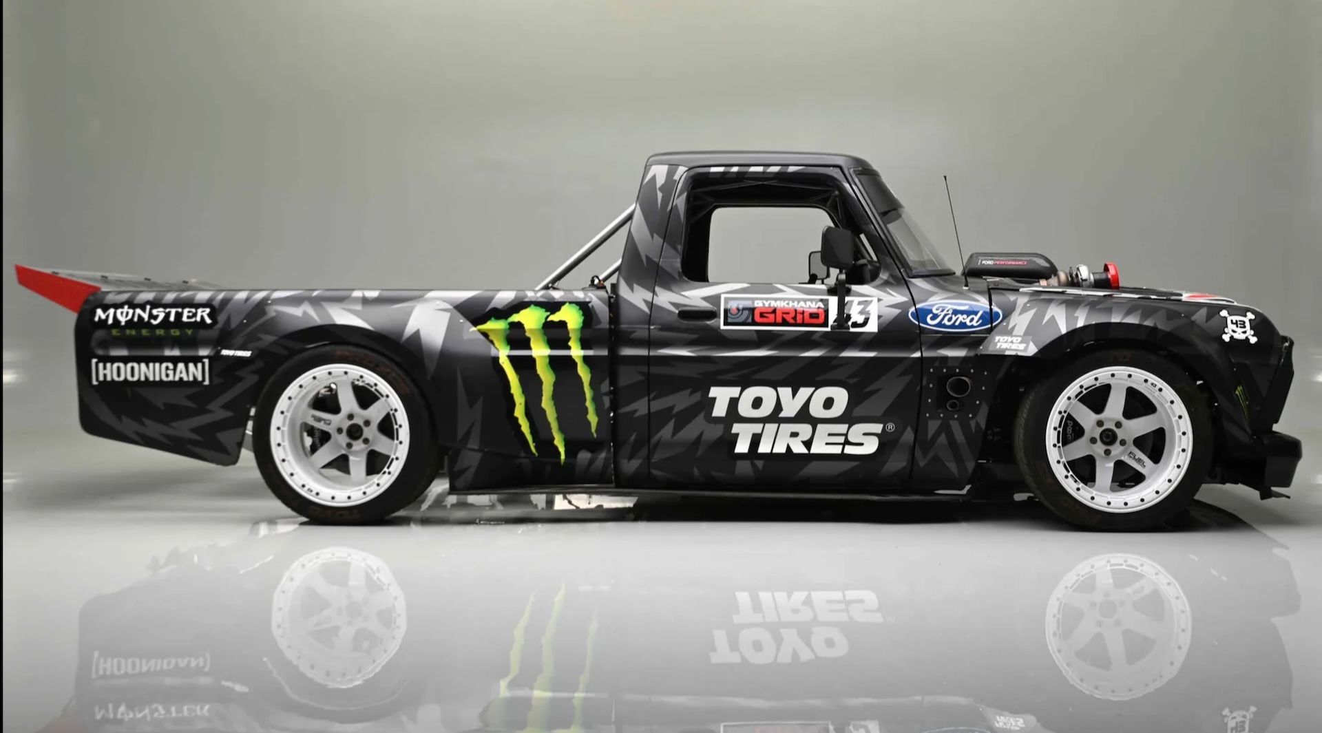 Ford-Performance-pick-up-Hoonitruck-ken-block-11.jpeg