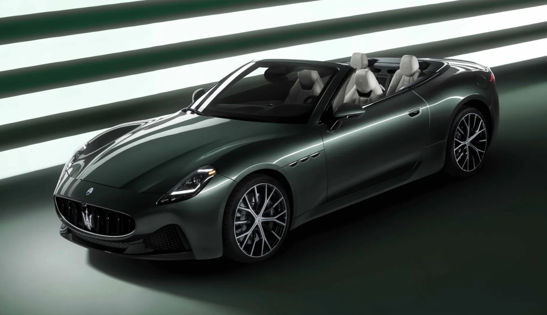 Maserati-GranCabrio-V6-Nettuno-2025-1.jpeg