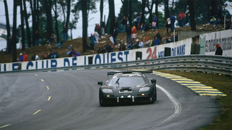 McLaren-F1-GTR-Le-Mans-1995.jpg