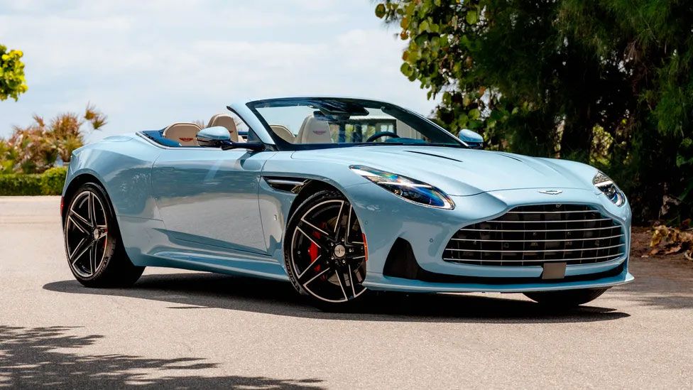 Aston Martin DB12 Volante Palm Beach Edition-001.jpg