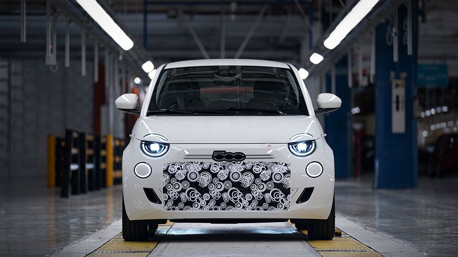 Nuova-Fiat-500-Hybrid-001.jpg