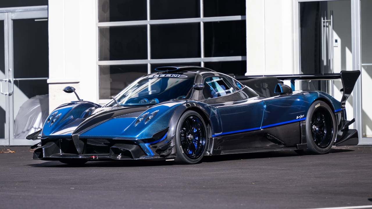 pagani-automobili-monterey-2025-car-week-004.jpg