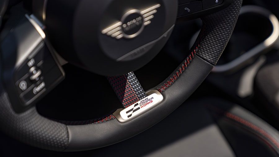 MINI-JCW-Cabrio-2025_010.jpg