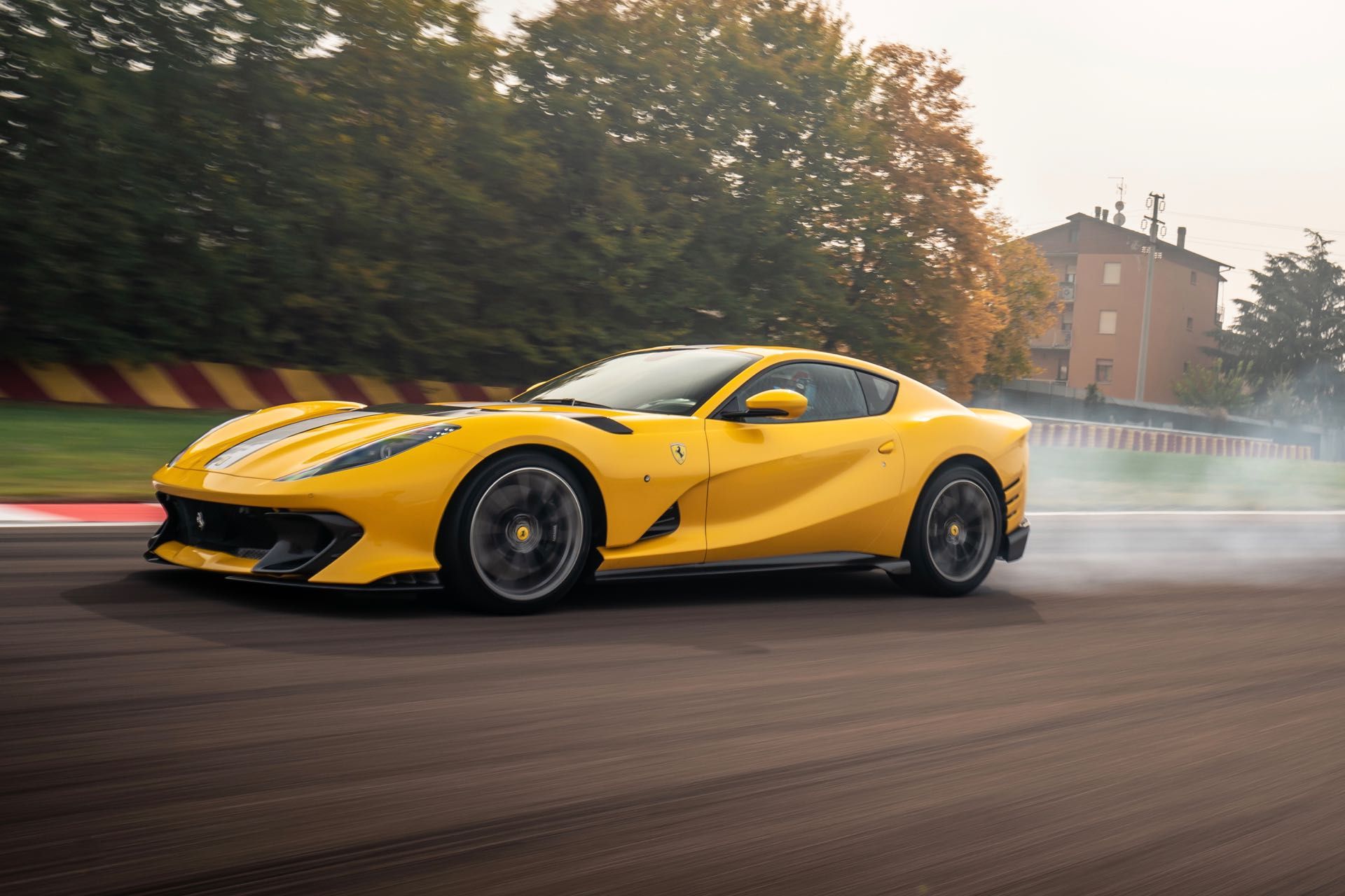 Ferrari 812 Competizione