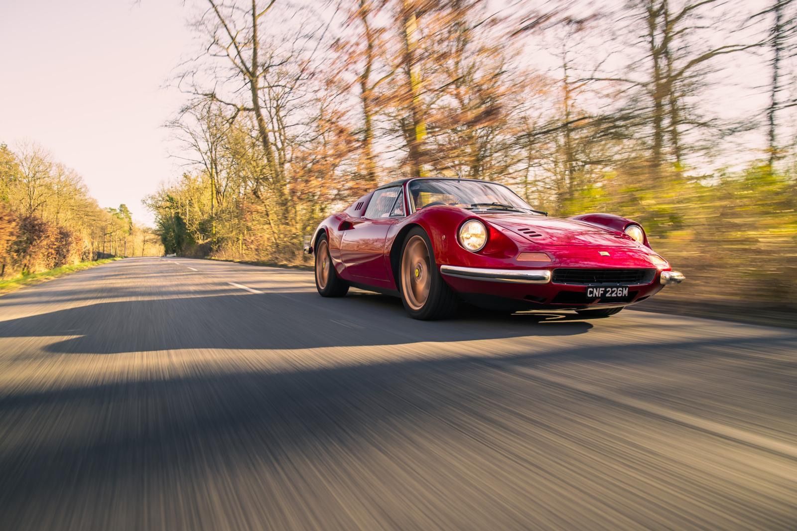 Ferrari Dino Restomod Moto Technique