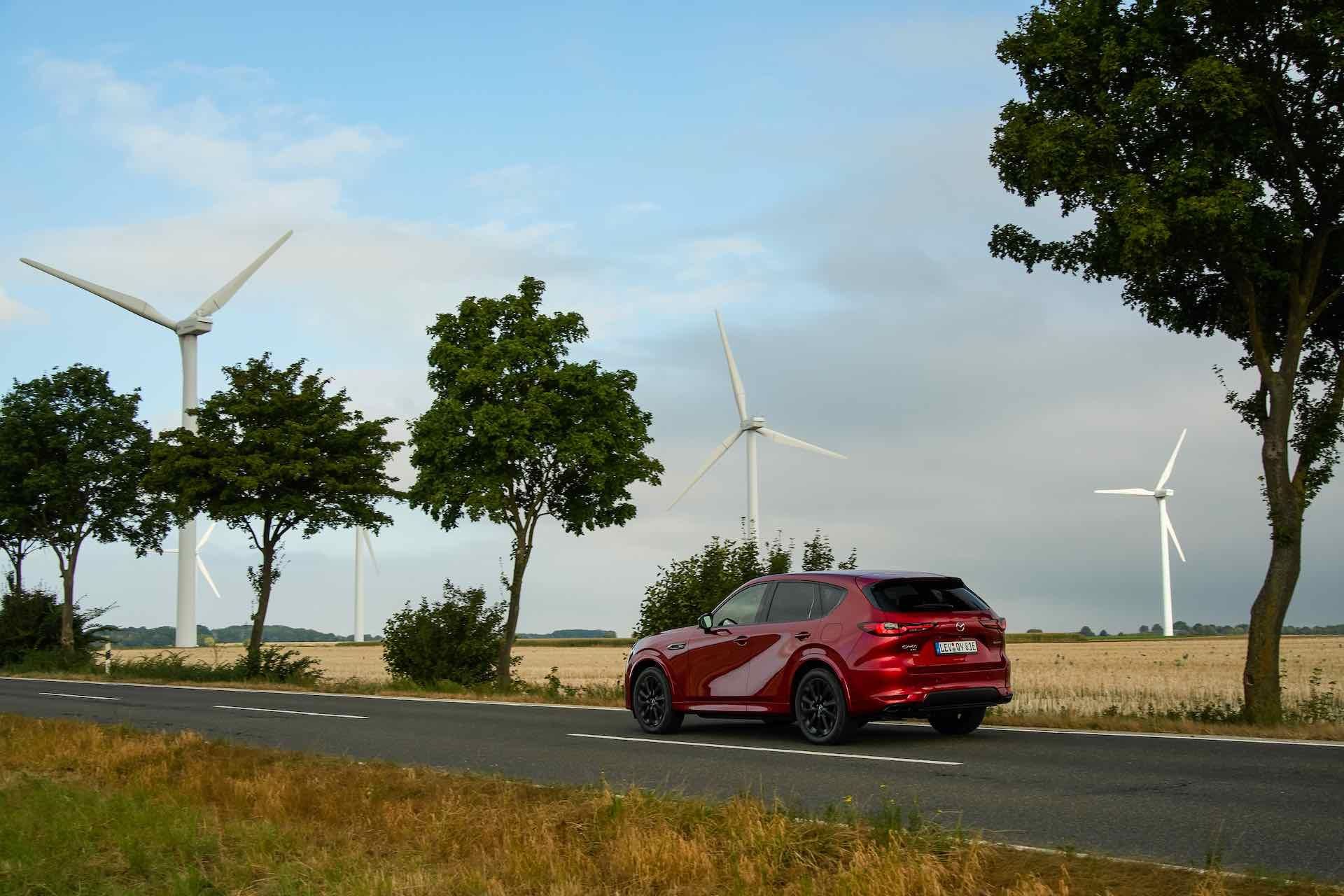 MazdaCX-60_Homura_Germany_act_ (2).jpeg