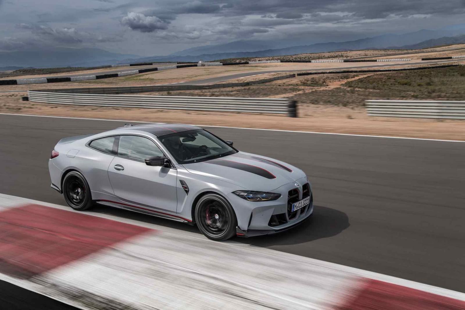 BMW M4 CSL - pista, vista laterale