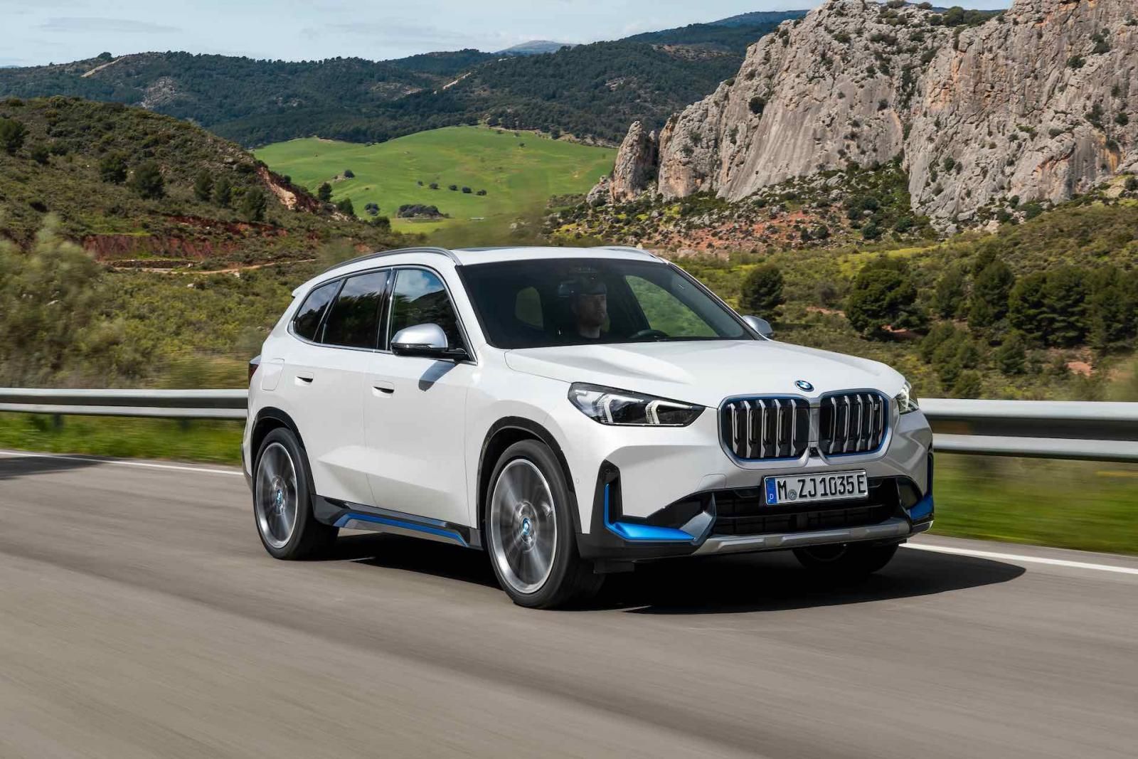 Nuova BMW iX1 - elettrica