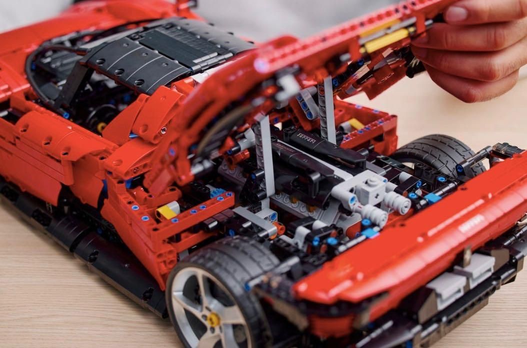 Ferrari Daytona SP3 Lego