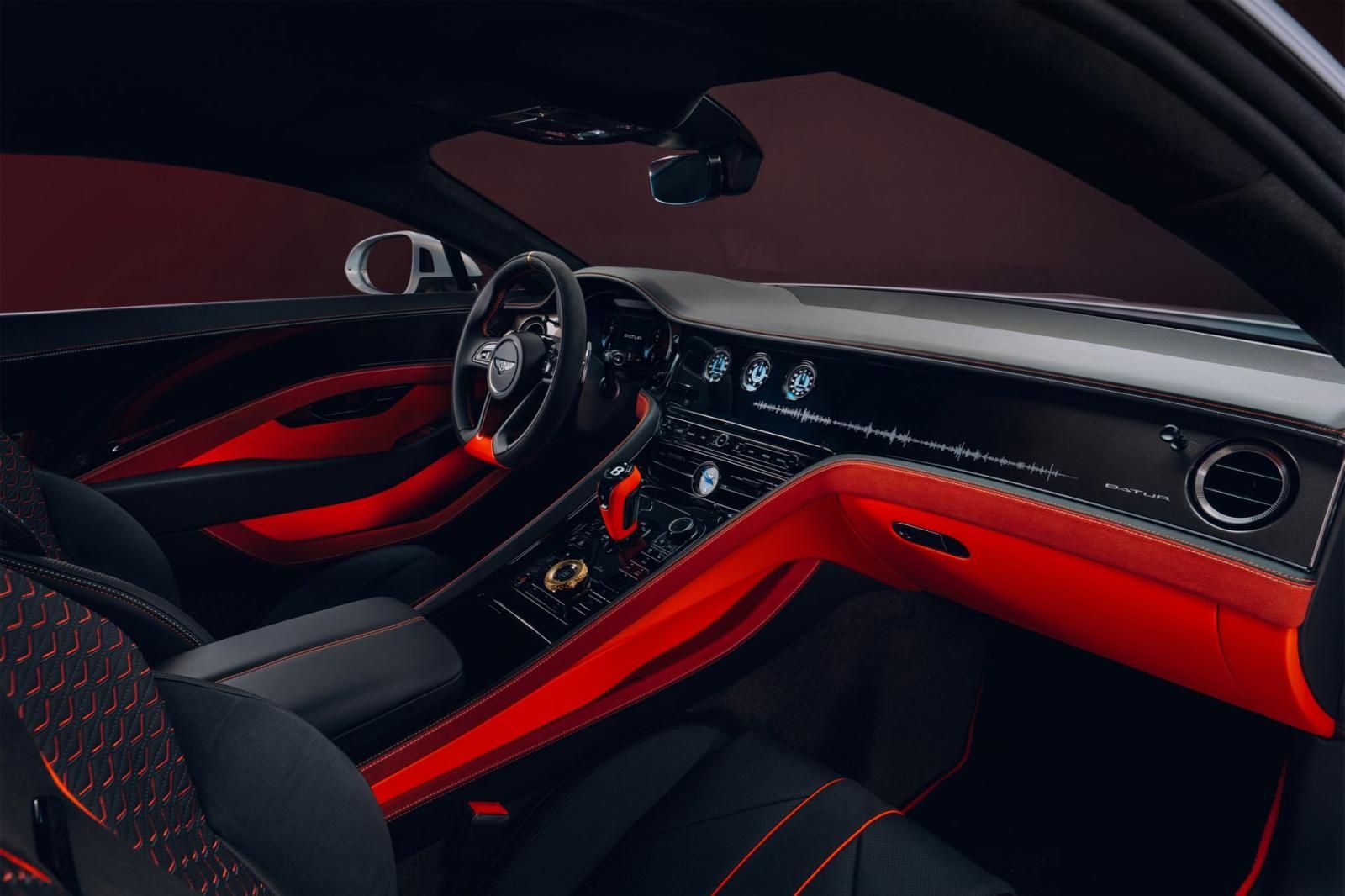 Bentley Mulliner Batur plancia