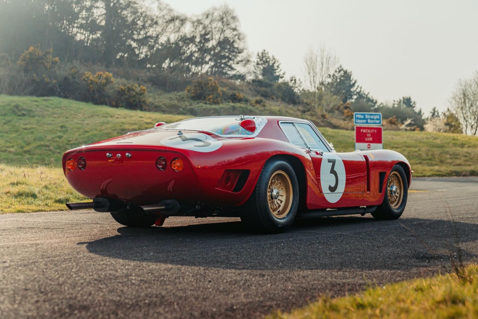 Bizzarrini 5300 GT Corsa Revival tre quarti posteriore