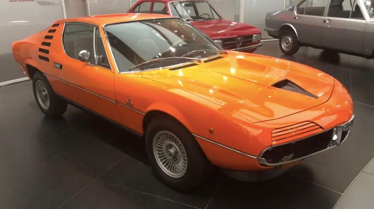 Alfa Romeo Montreal