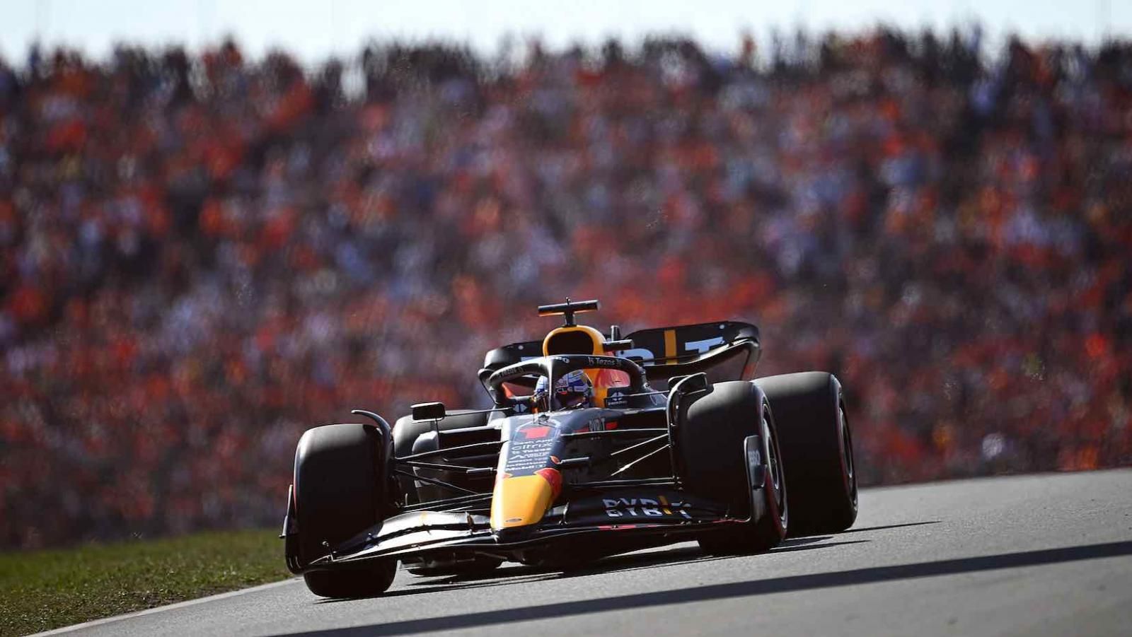 Oracle Red Bull Racing sceglie Sparco per l'abbigliamento tecnico, Max Verstappen