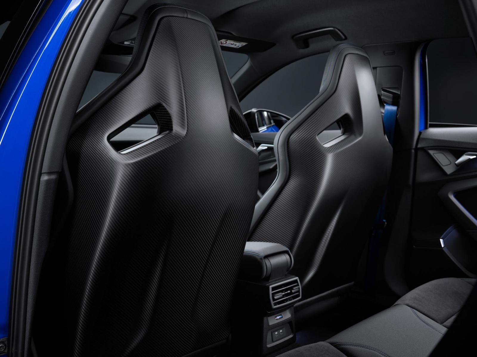 Audi RS 3 performance edition sedili a guscio
