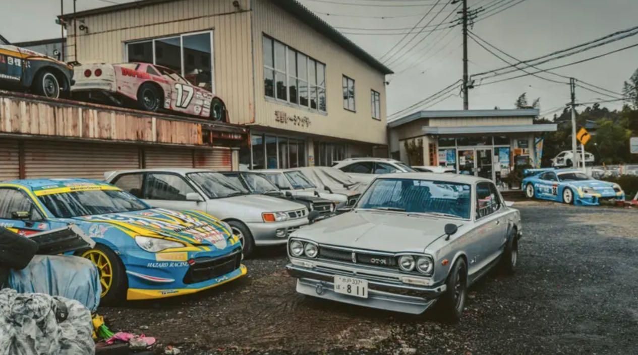Cimitero delle auto da corsa e da strada del Giappone - 