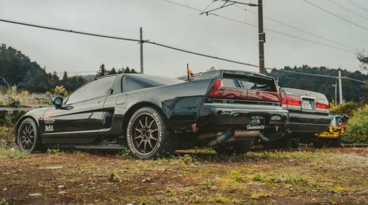 Cimitero delle auto da corsa e da strada del Giappone