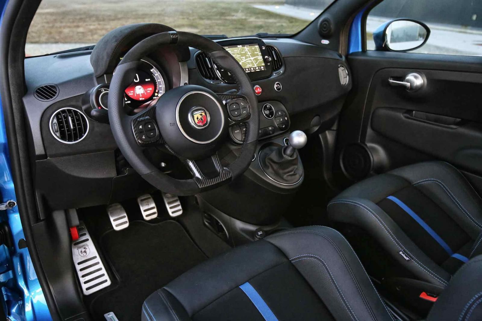 New Abarth 695 Tributo 131 rally.jpeg - interni