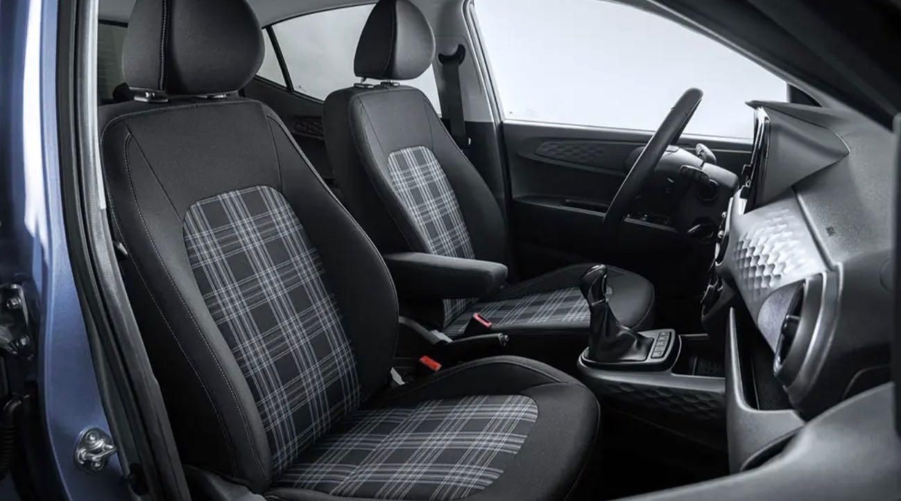 Hyundai i10 restyling 2023 interno sedili