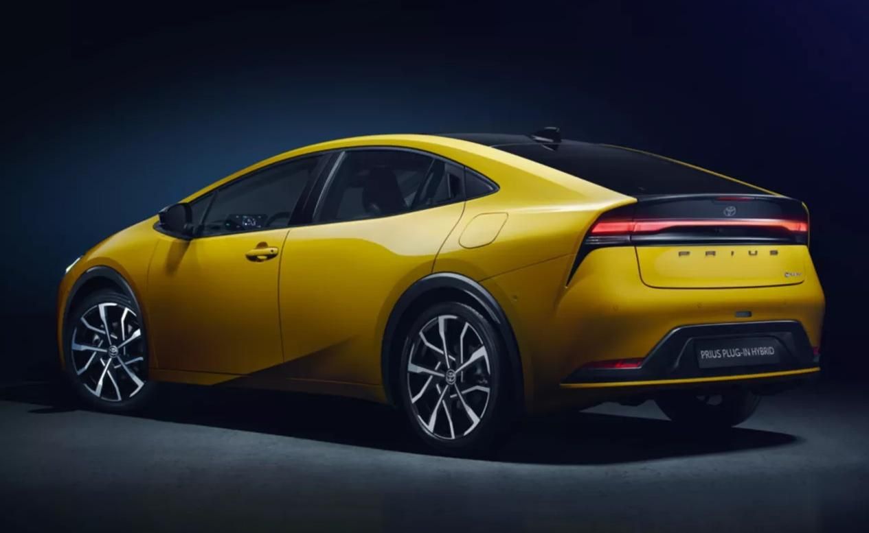 Differenza tra ibridi- Toyota Prius Plug-in Hybrid