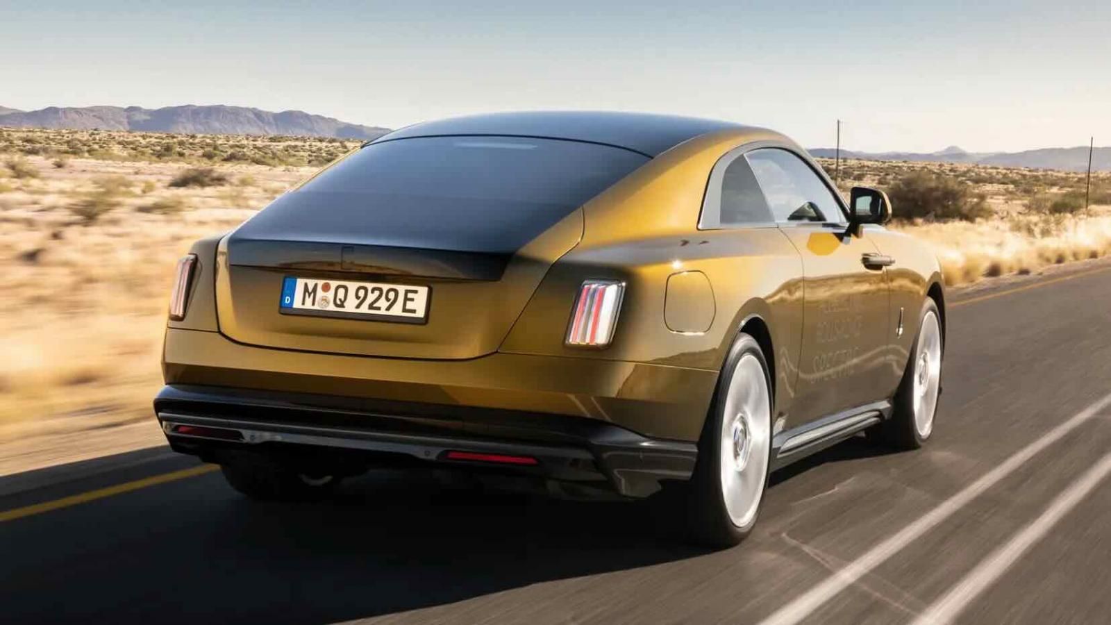 Rolls Royce Spectre, vista posteriore