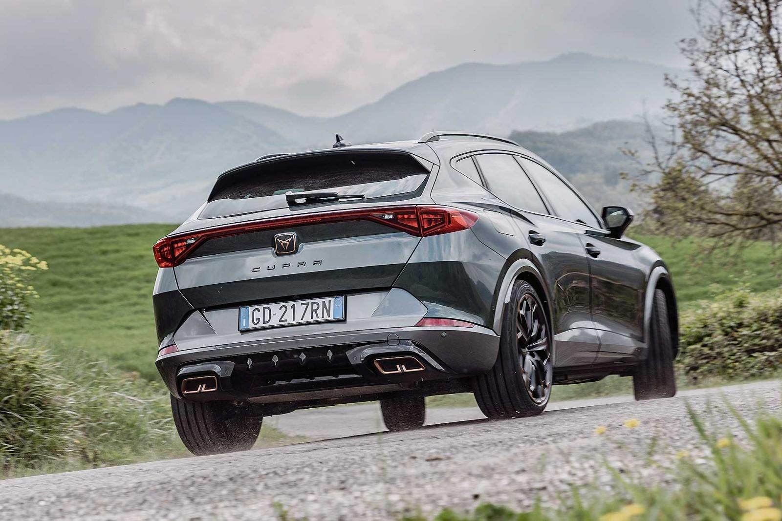 Goodyear Asymmetric6