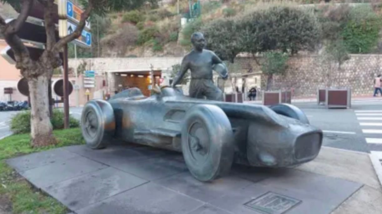 Statua Juan Manuel Fangio Monte Carlo Monaco