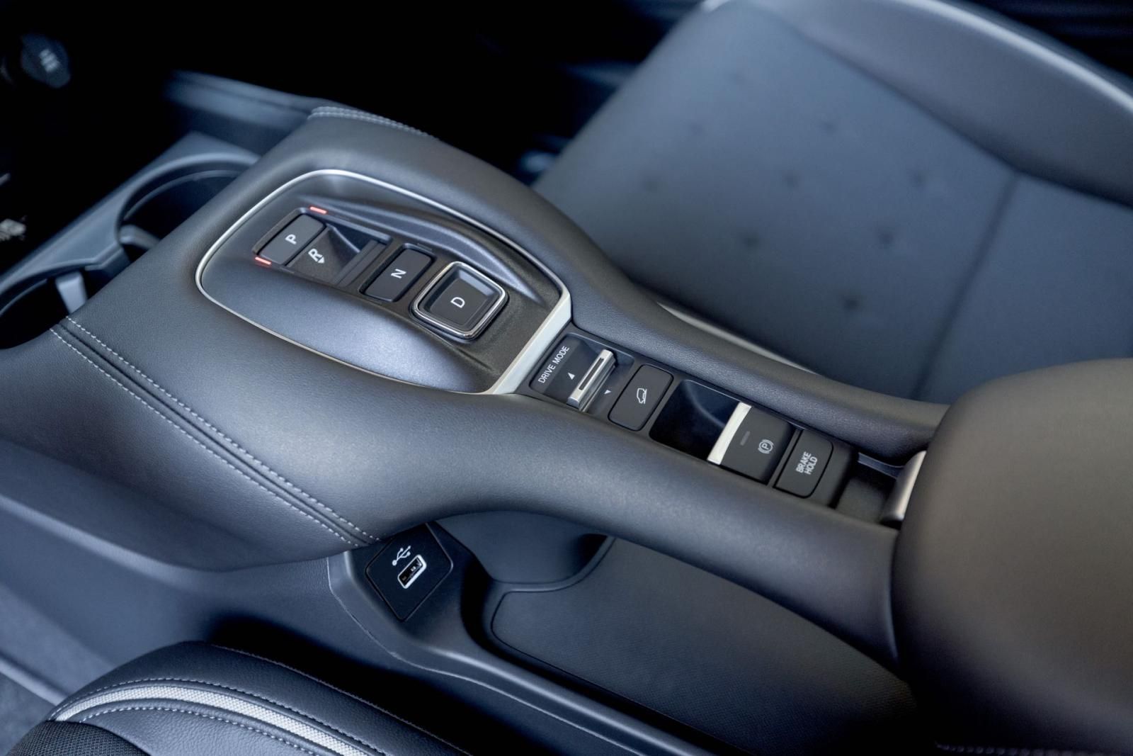 Honda ZR-V comandi cambio