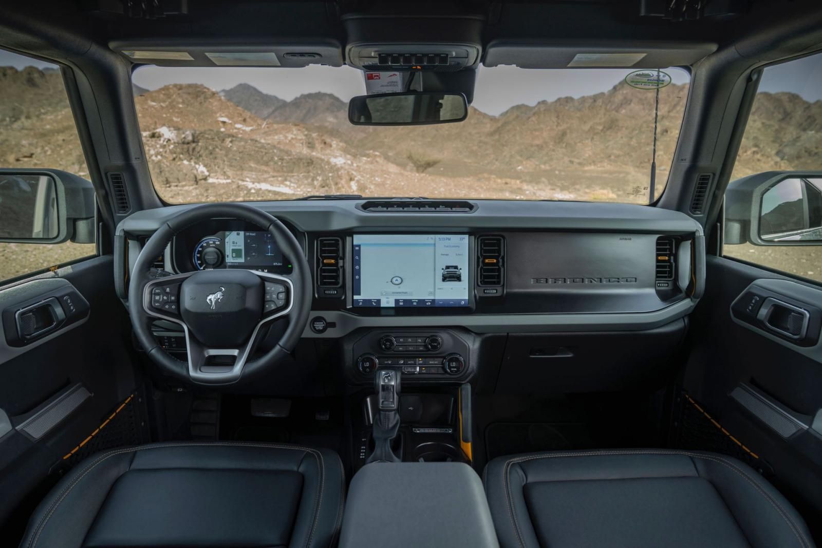 Ford Bronco 2.7 EcoBoost V6 interno