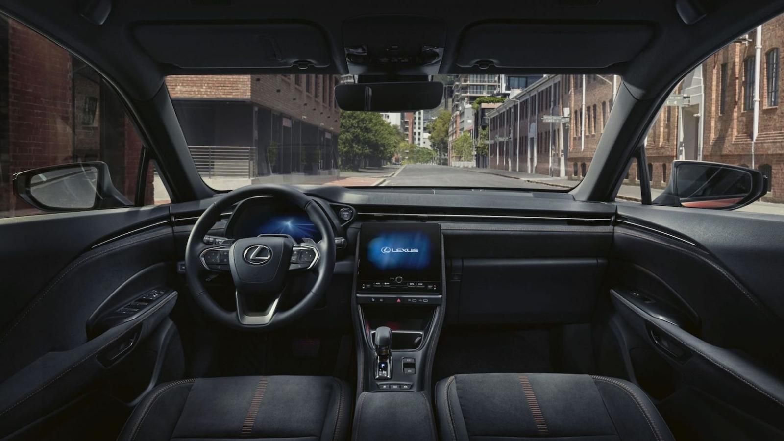 Nuova Lexus LBX 2024, interni