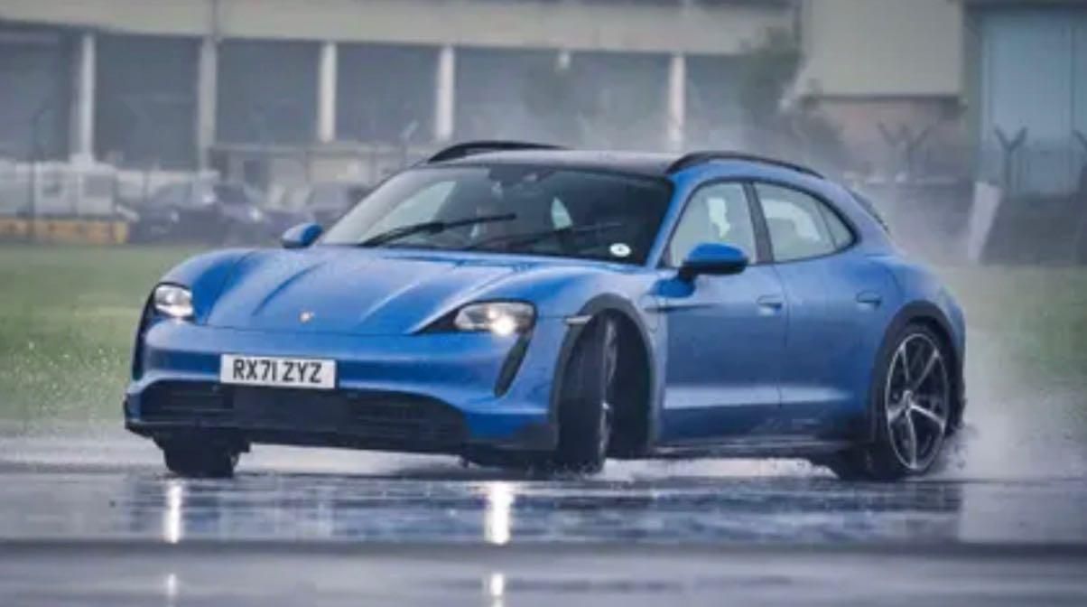 Porsche Taycan CrossTurism