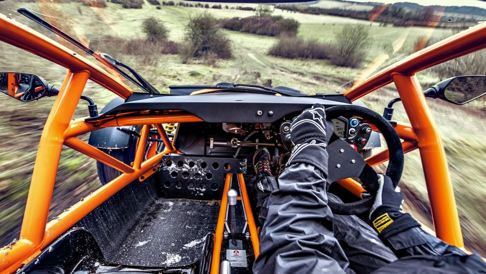 Ariel Nomad, cambio manuale