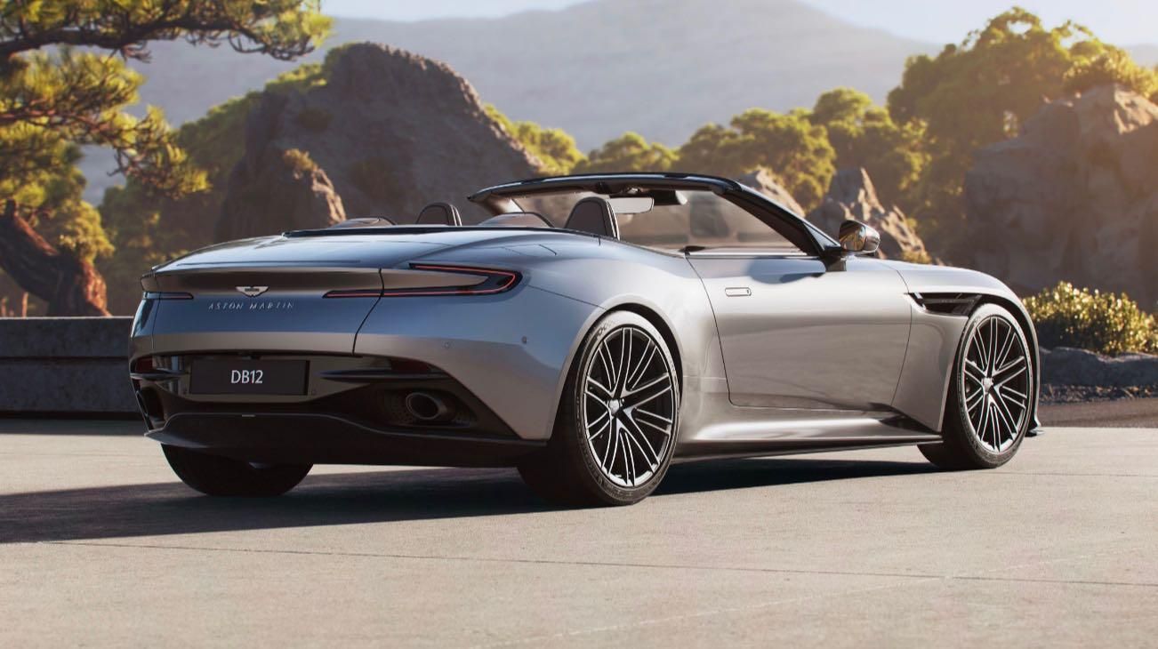 Aston Martin DB12 Volante