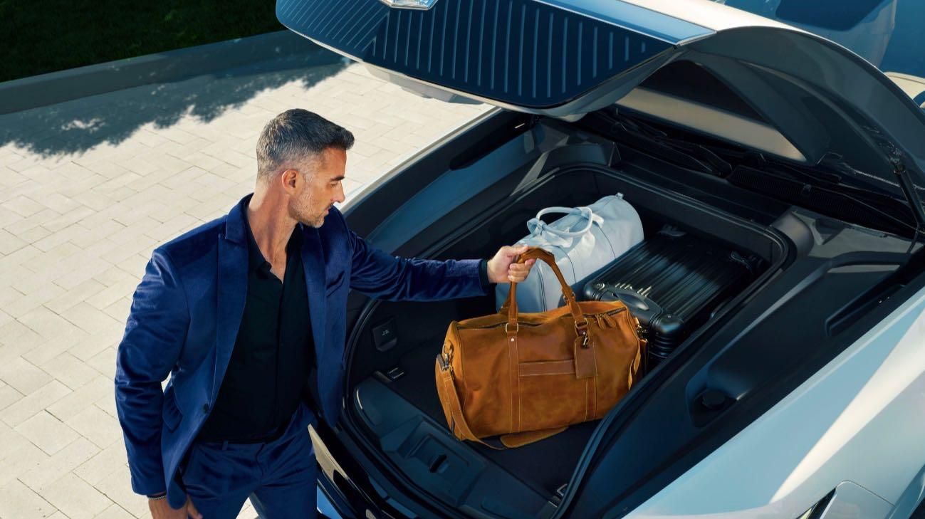 Cadillac Escalade IQ bagagliaio