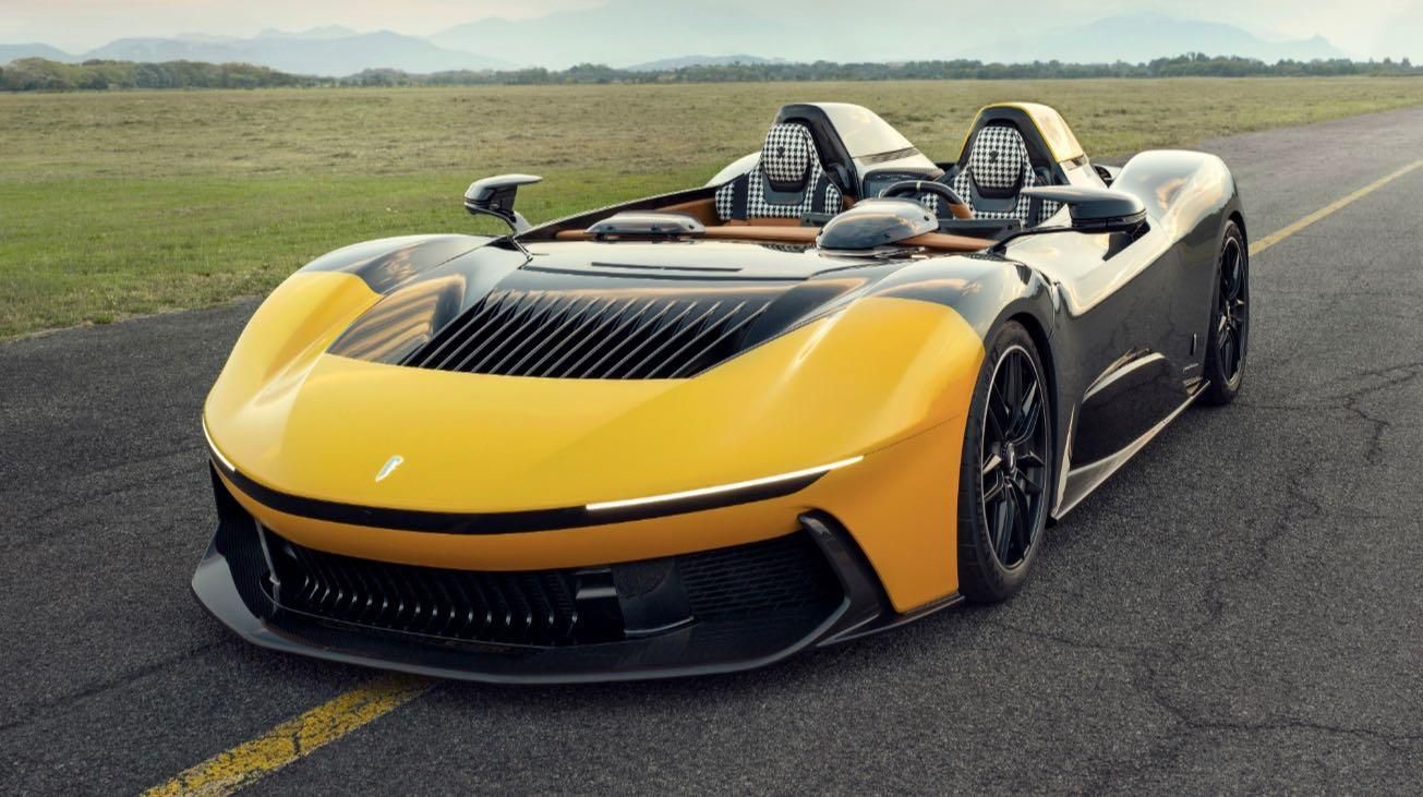 Pininfarina B95 grigia e gialla