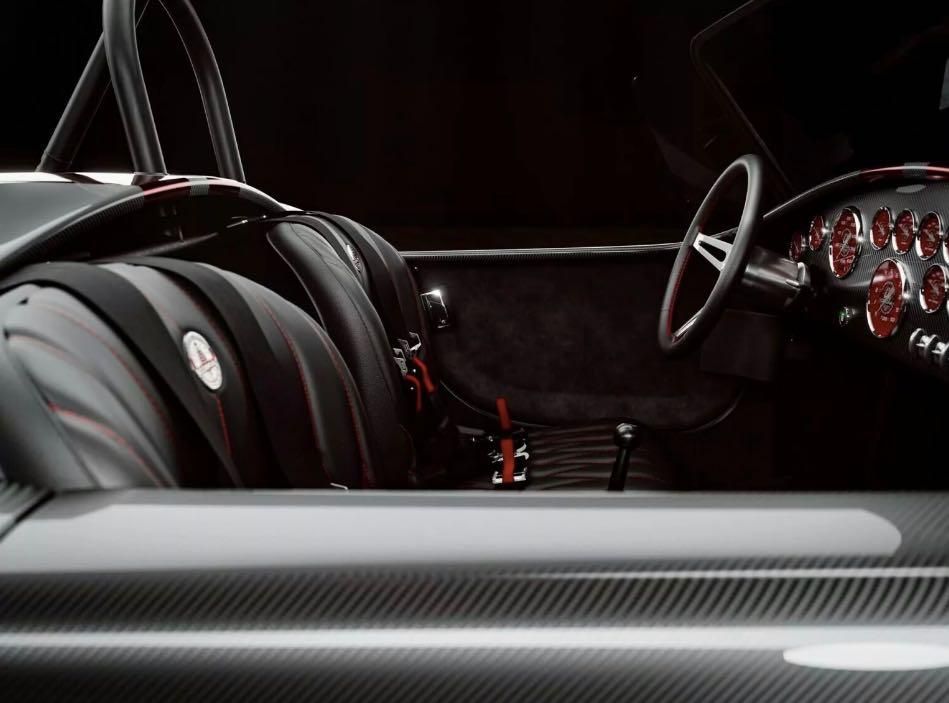 Shelby Cobra Diamond Edition by Classic Recreations abitacolo