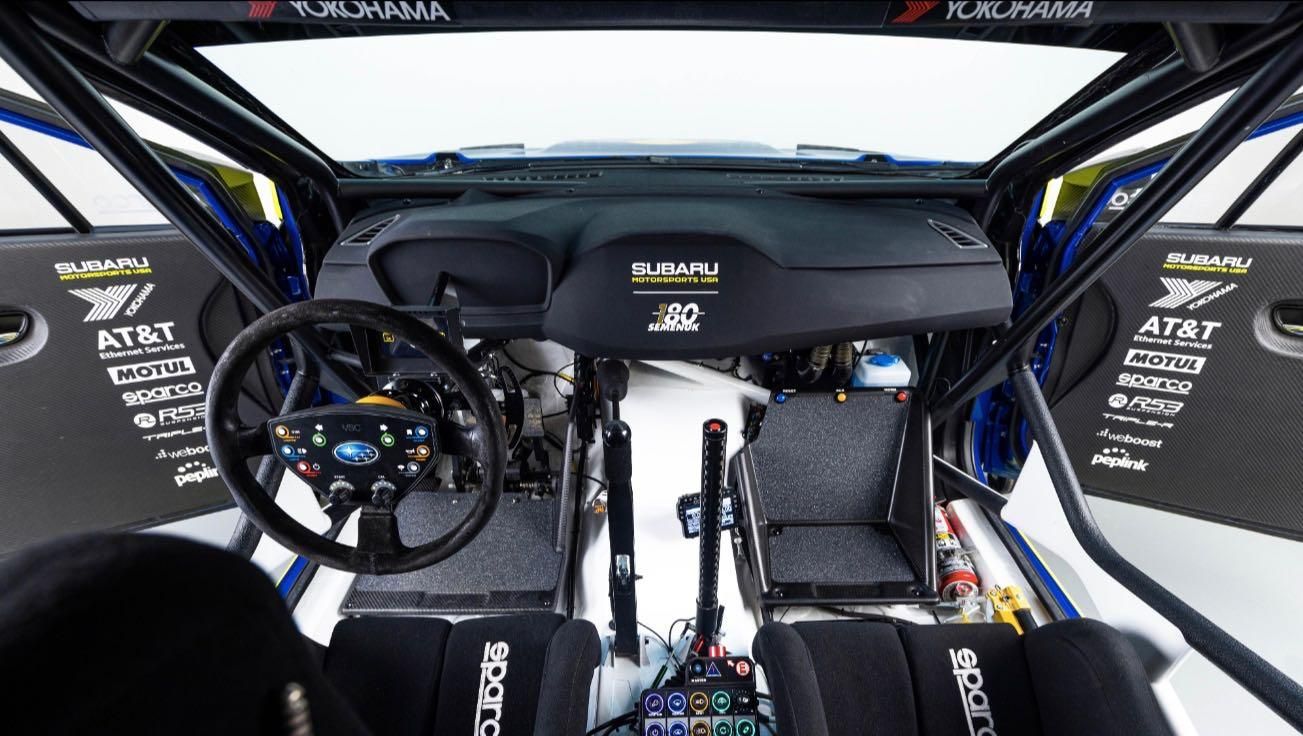 Subaru WRX rally USA interno