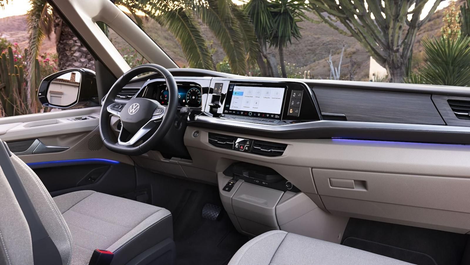 Nuovo Volkswagen T7 California concept, posto guida