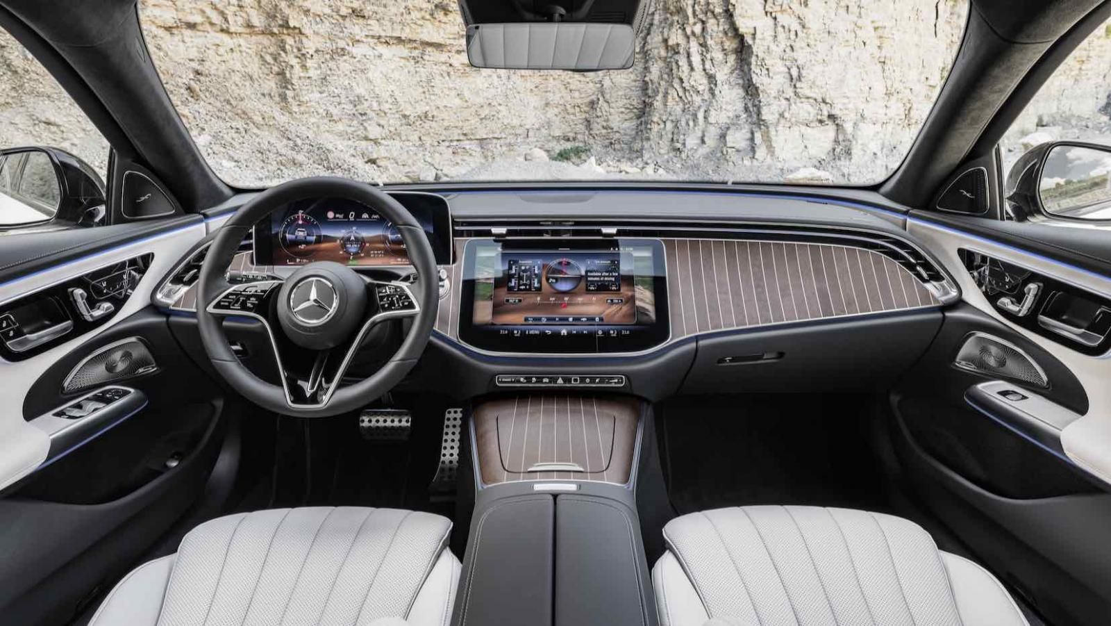 Nuova Mercedes Classe E All-Terrain, gli interni