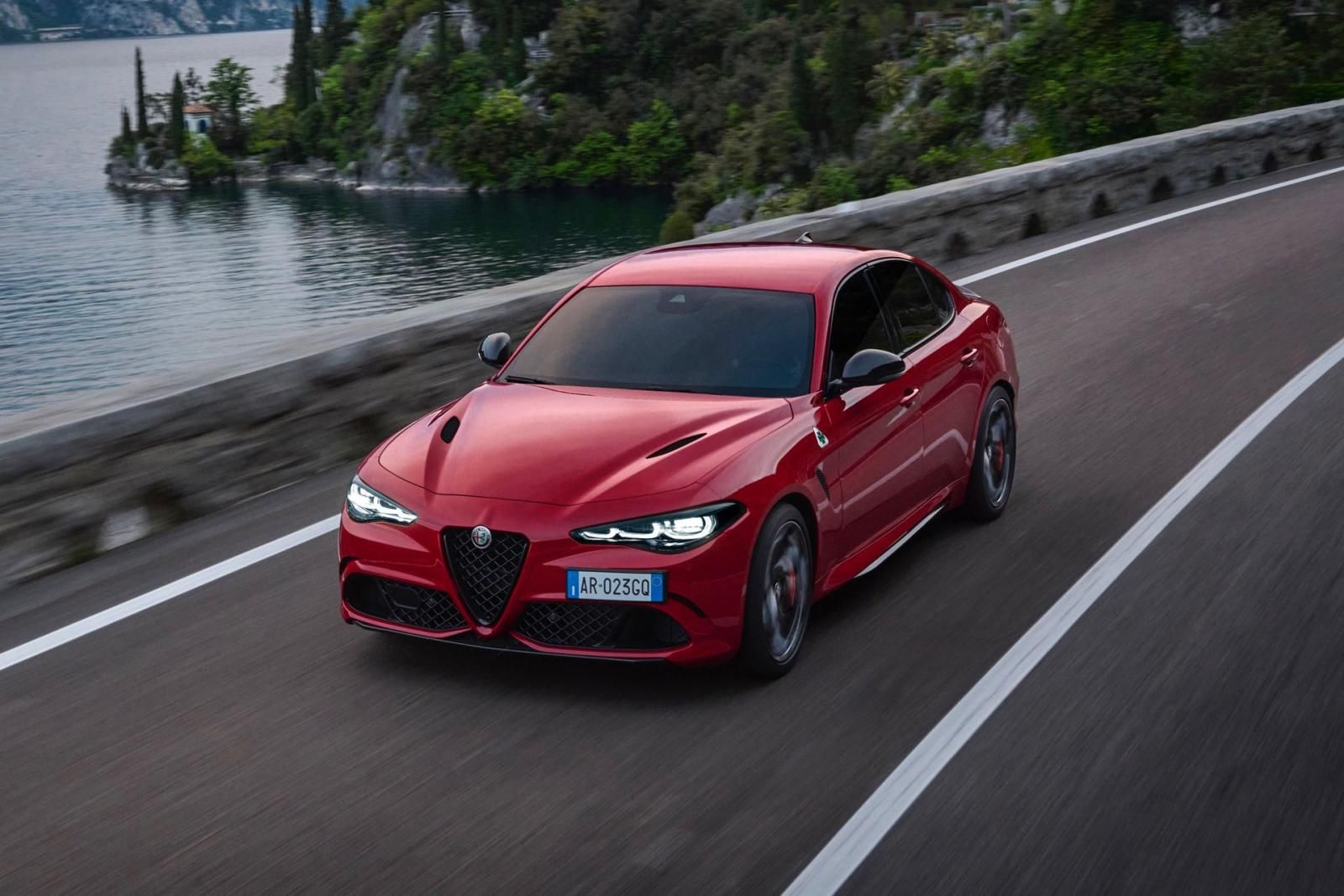 Alfa Romeo Giulia Quadrifoglio 2023-