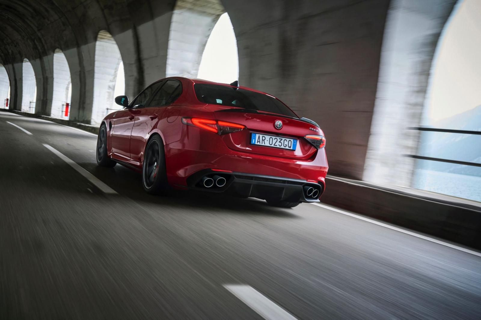 Alfa Romeo Giulia Quadrifoglio 2023-