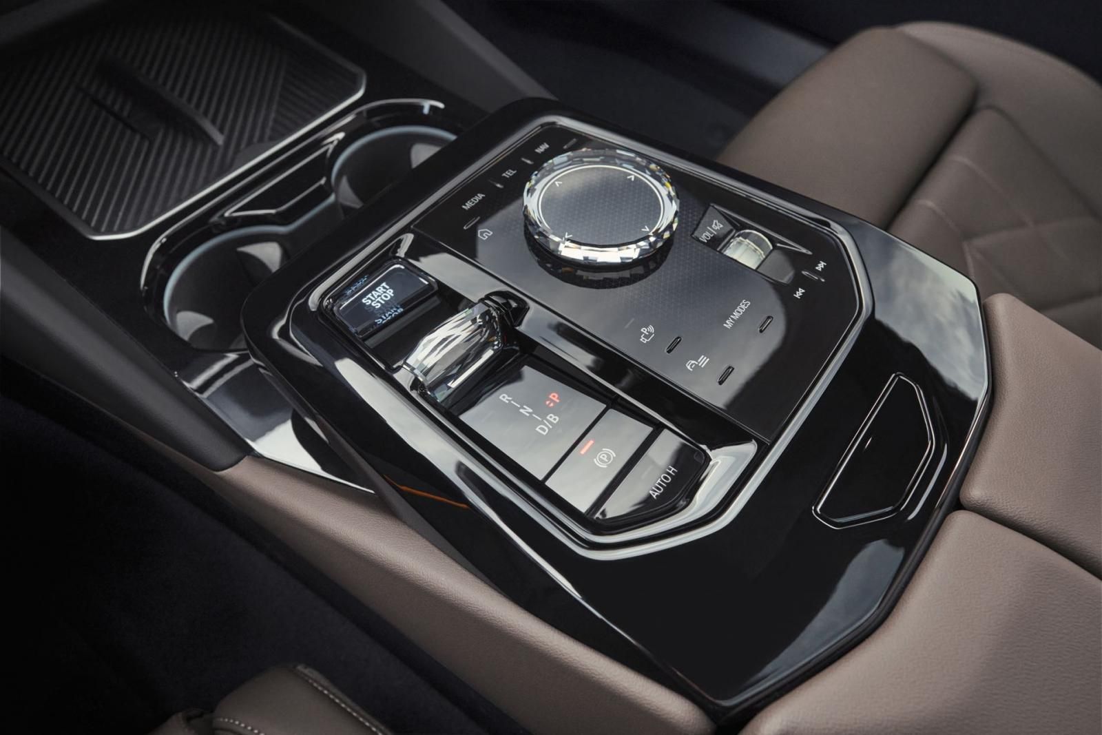 BMW 520d console
