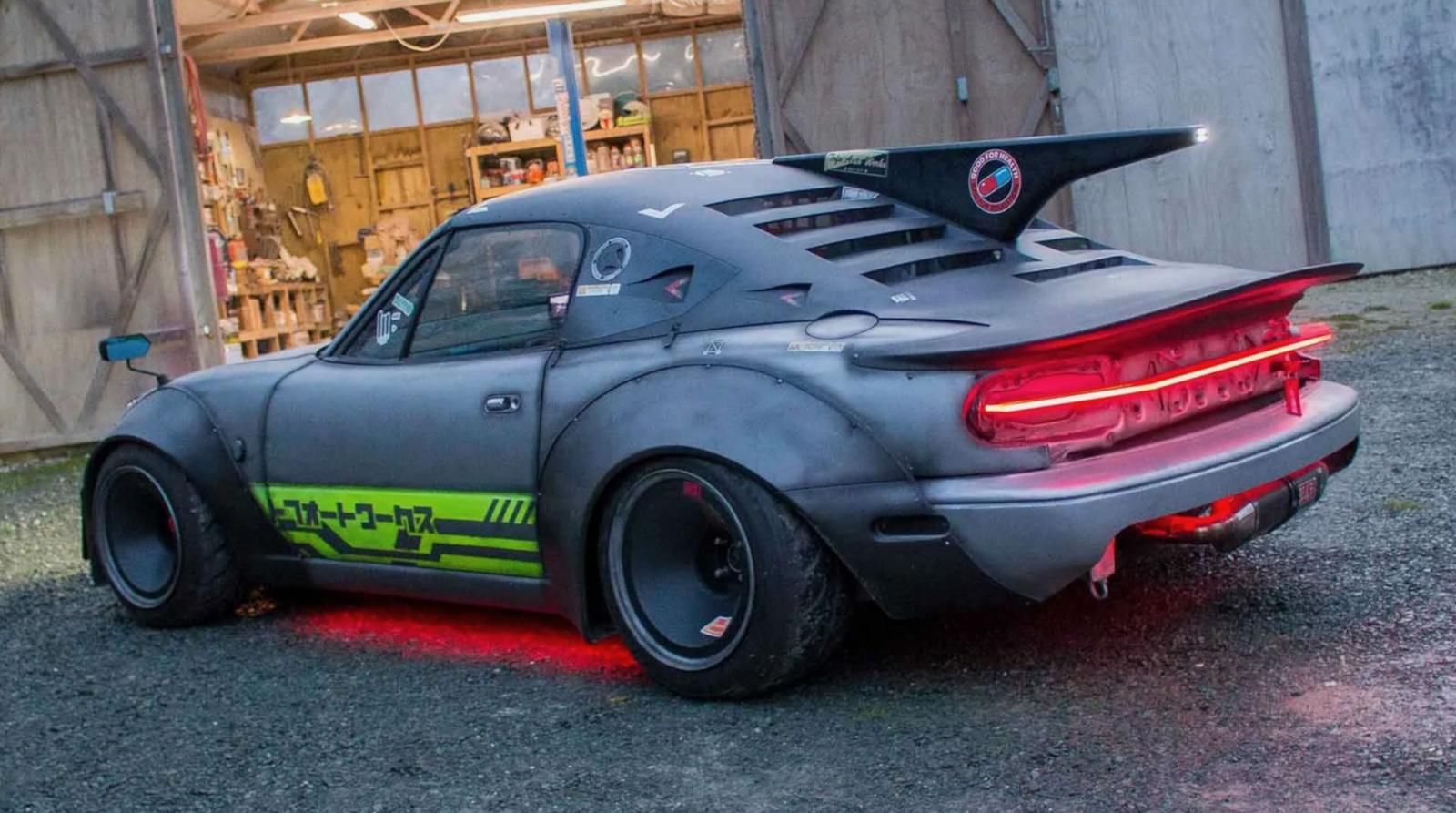 Mazda MX-5 Cyberpunk Hot Wheels Legends Tour 2023