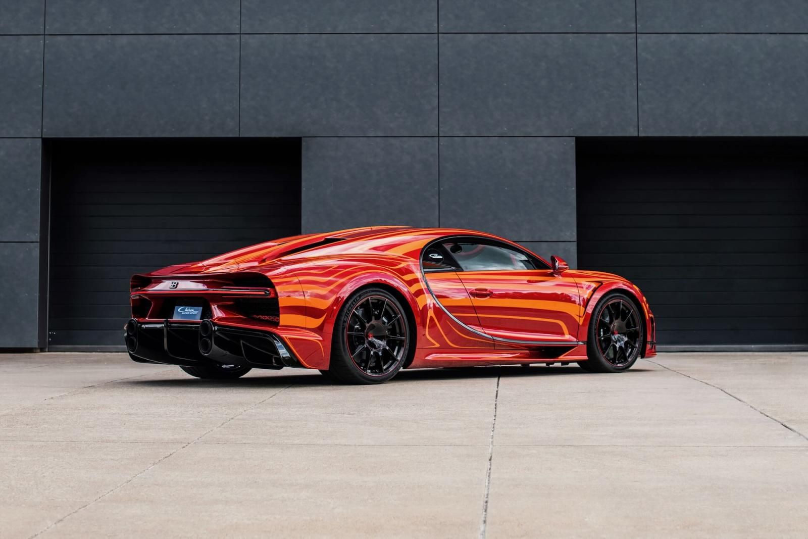 Bugatti Chiron Super Sport Vagues de Lumière arancione