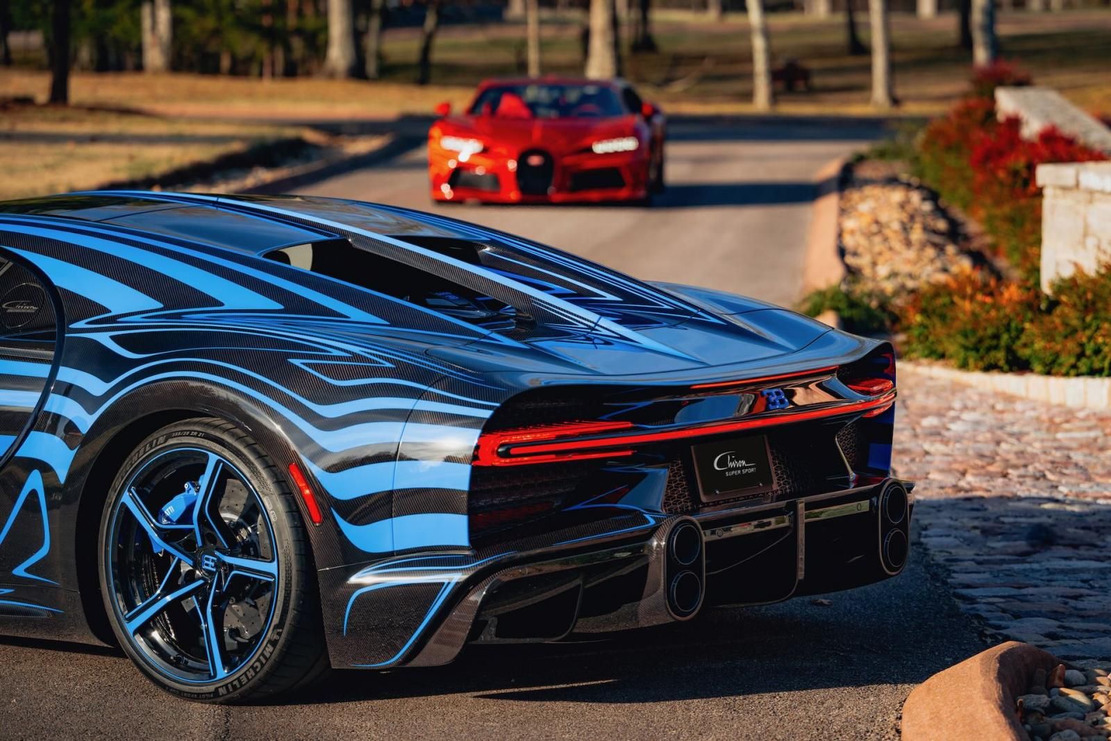 coda Bugatti Chiron Super Sport Vagues de Lumière blu
